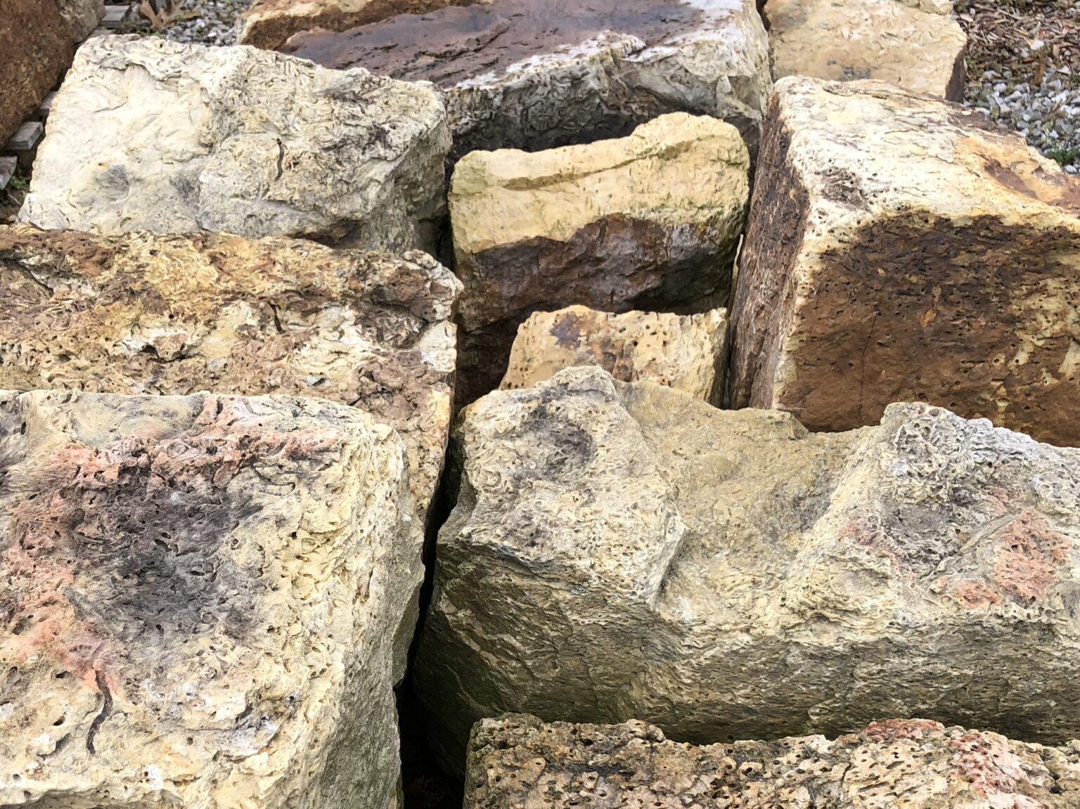 Worm Rock Boulders